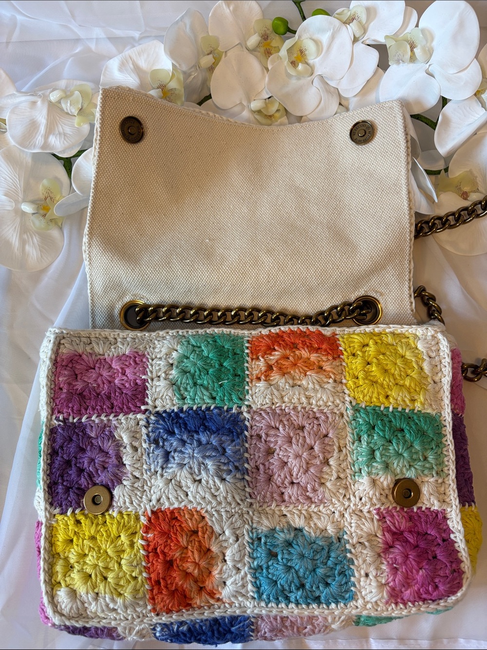 Kurt Geiger London Crochet Kensington Crossbody Bag - Picture 14 of 16